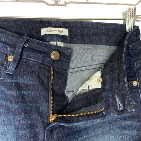 Good American Good Straight Dark Wash Distressed Raw Hem Jeans 0/25 Mid Rise - Picture 6 of 9